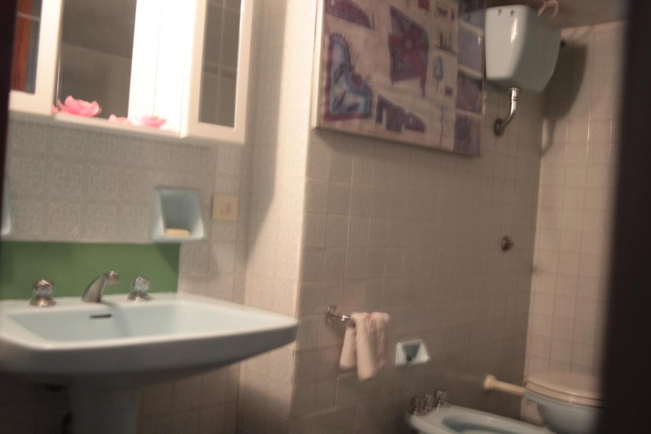フィレンツェLa Casa Di Duccio Con Parcheggio Gratuitoアパートメント エクステリア 写真
